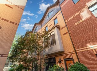 1022 Alexander Ln, Oak Park, IL