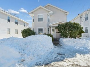 88 Crescent St, Franklin, MA 02038