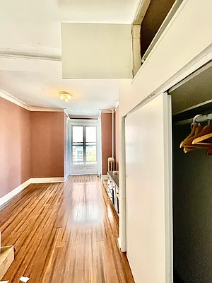 Rented by Pear NYC LLC | media 32