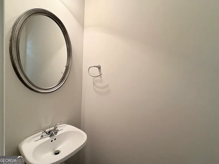 591 Oakside Pl — Photo 18