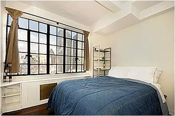 Sold by R New York | media 3