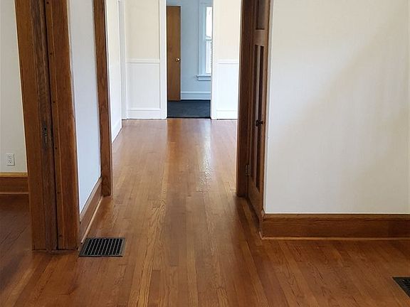 2nd image of 1840 Cumberland St