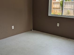 3060 Krafft Rd, Fort Gratiot, MI 48059
