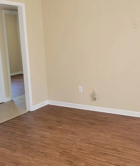 304 Carpenter St — Photo 2