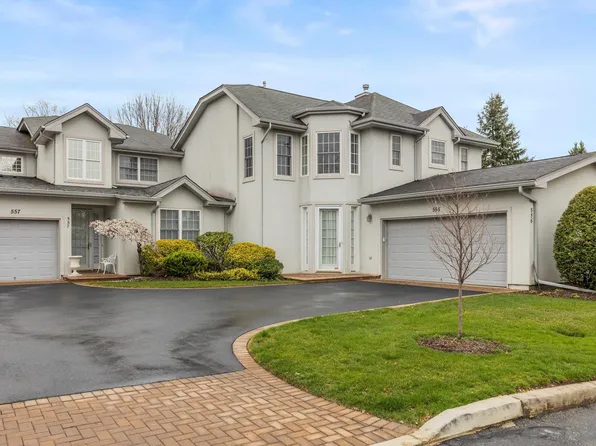 556 Bardini Drive, Melville, NY 11747