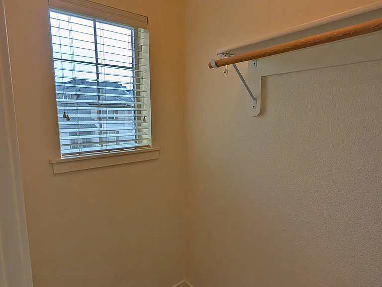 7936 NE Miriam Way — Photo 13