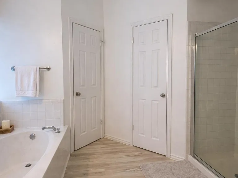 Shared Full Bath