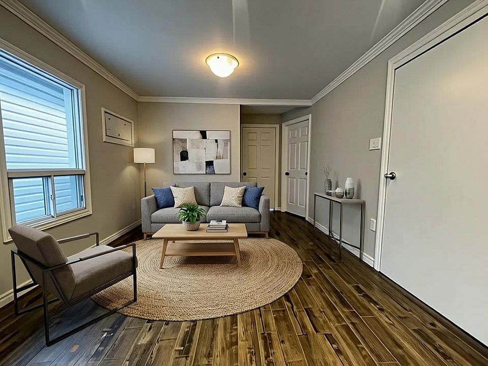 1st image of 529 Cannon St E #2