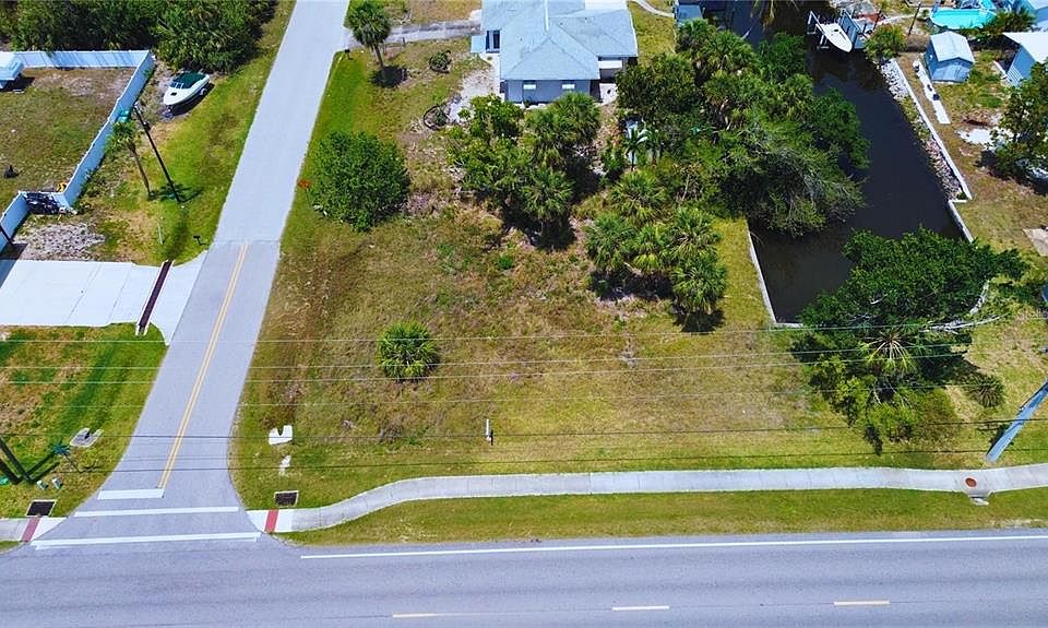 1st image of 3128 Banyan Way #18