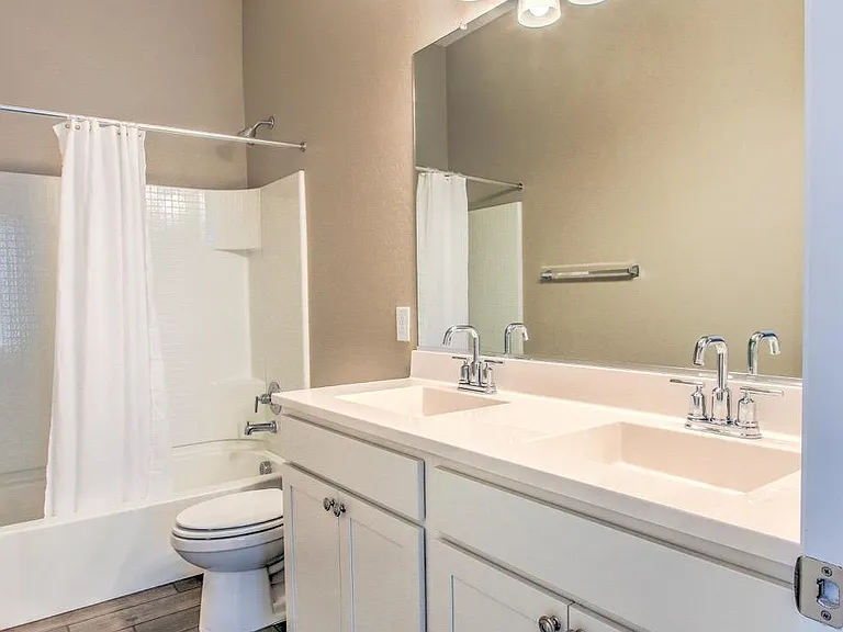 4320 E Granada Rd — Photo 20
