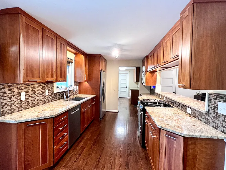 4186 Mount Carmel Tobasco Rd — Photo 2