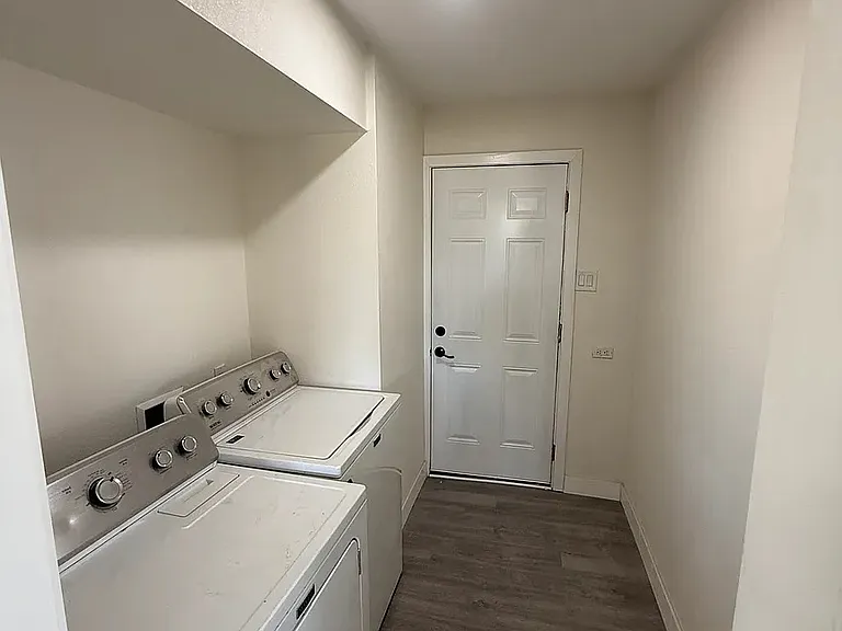 4019 E Floral Ave — Photo 2