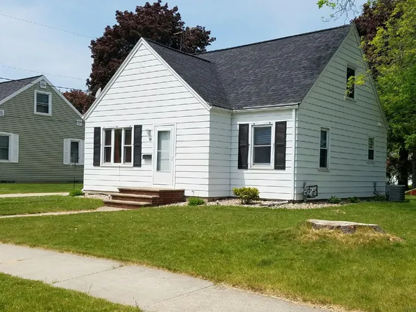 93 Foster Ct, Appleton, WI 54915