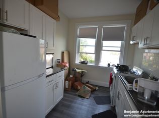 1687 Commonwealth Ave #32(-), Boston, MA 02135