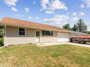 1647 19th St NW, Cedar Rapids, IA 52405