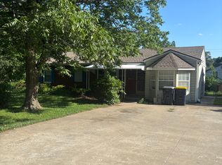 4325 Gladstone Blvd, Kansas City, MO 64123