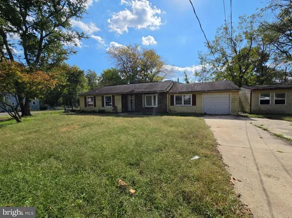 450 S Hawthorne Ave, Clementon, NJ 08021