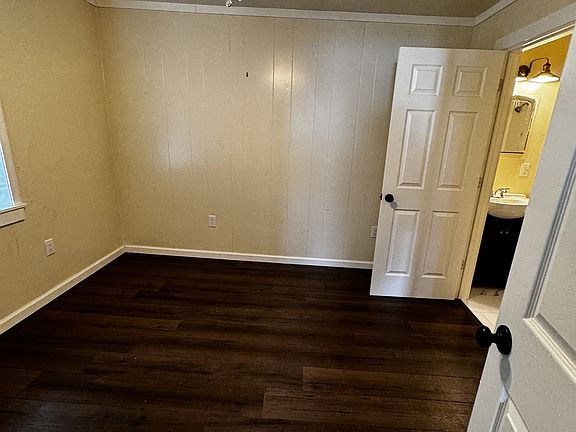 3rd image of 125 Main St #4