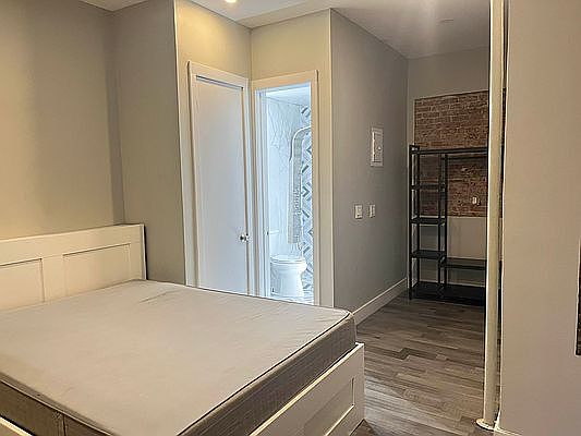 2nd image of 622 W 136th St #12D