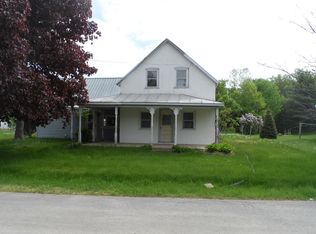 16 Forge St, Altona, NY 12910