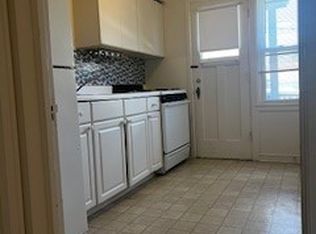 8410 W Watertown Plank Rd #18868710, Milwaukee, WI 53226