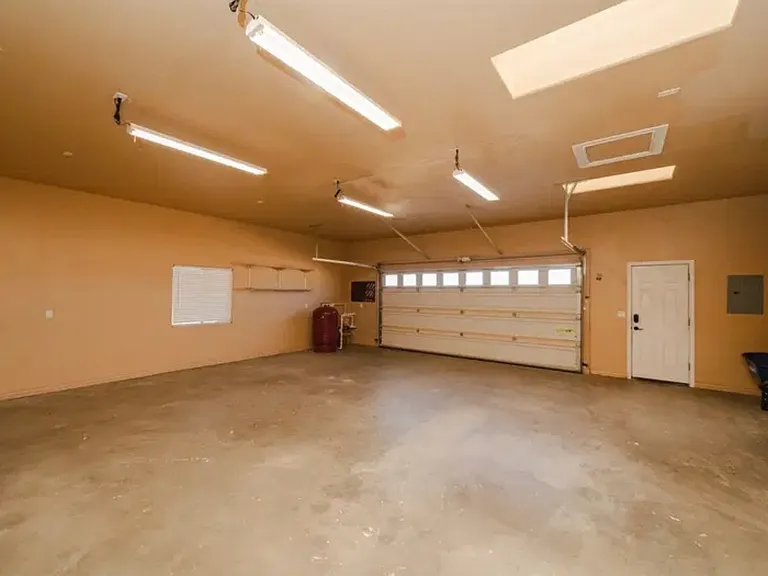 10563 N Garrett Dr — Photo 33
