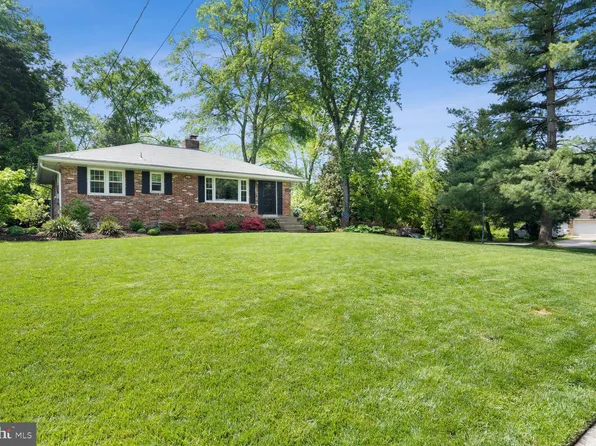 2005 Jamestown Rd, Alexandria, VA 22308