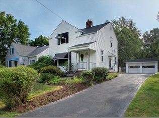 1619 Sunview Rd, Lyndhurst, OH 44124