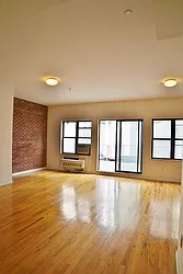 Rented by R New York