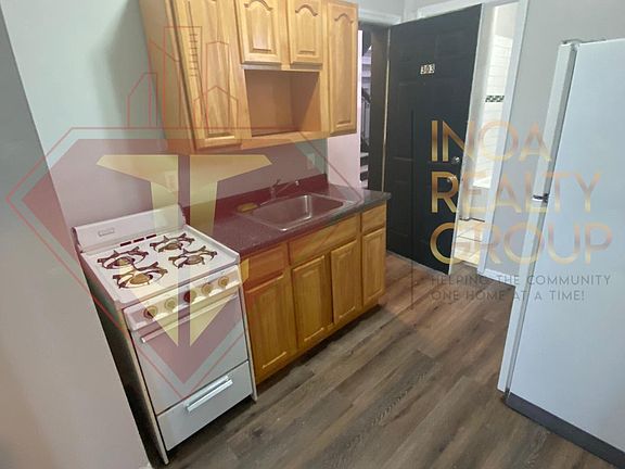 2nd image of 96 Waldo Ave #303