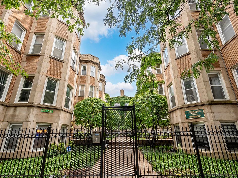 1st image of 869 W Cornelia Ave #3