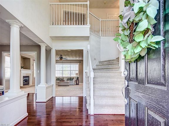 4th image of 4213 Periwinkle Ct