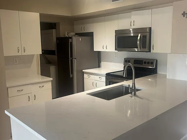 2640 S University Dr #305 — Photo 1
