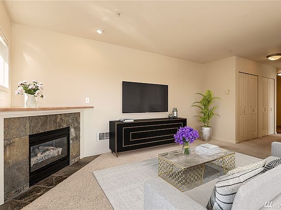 4th image of 7311 15th Ave NW APT 201