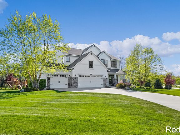 4th image of 4251 Settlers Ridge Rd NE