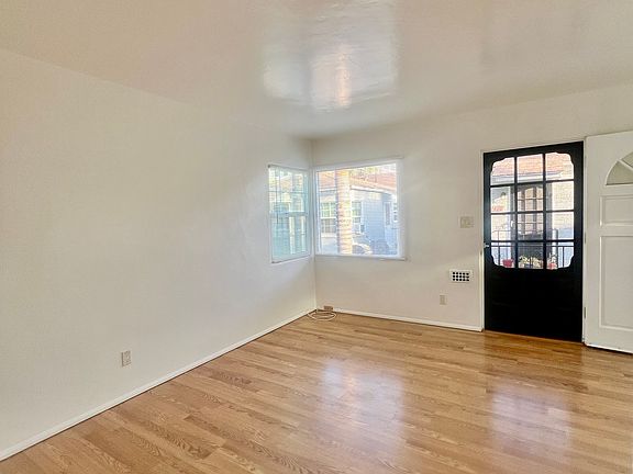 5th image of 4434 Park Blvd