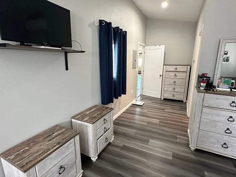 129 Norton Ave — Photo 24