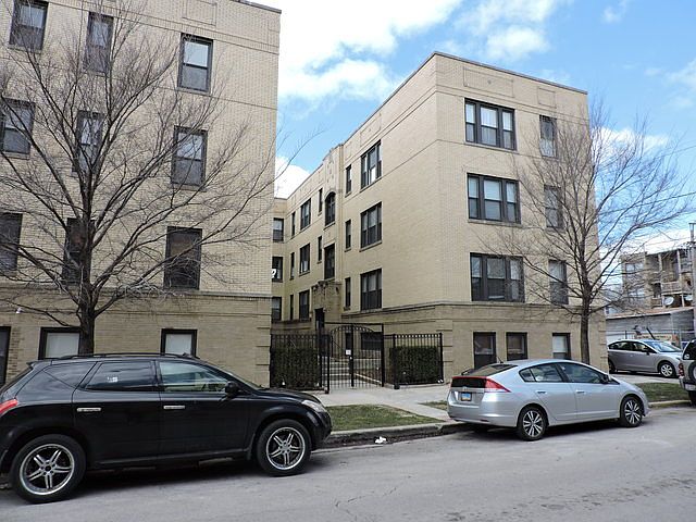 1st image of 4642 N Albany Ave APT 3W