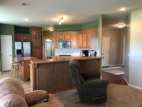 3rd image of 2502 Pheasant Dr