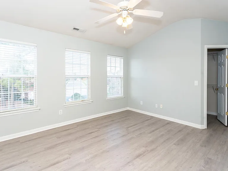 212 Chandler Chase Ct — Photo 23