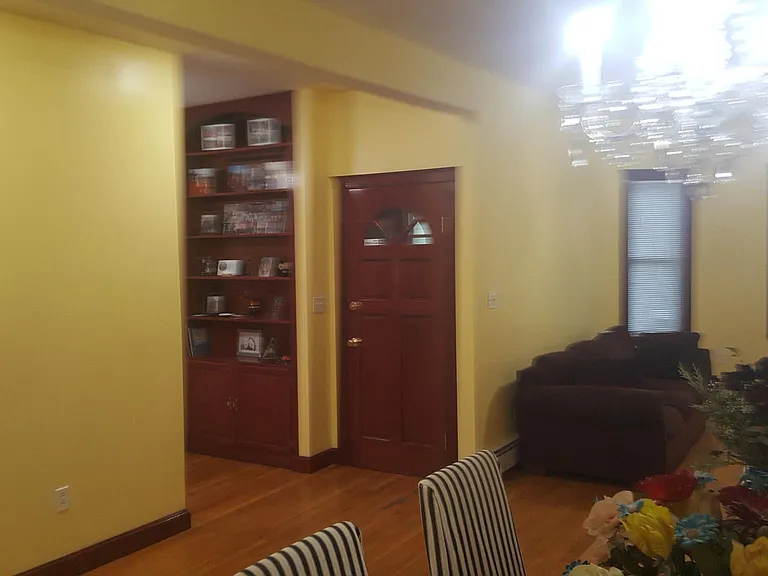 8 Buttonwood St #3 — Photo 44