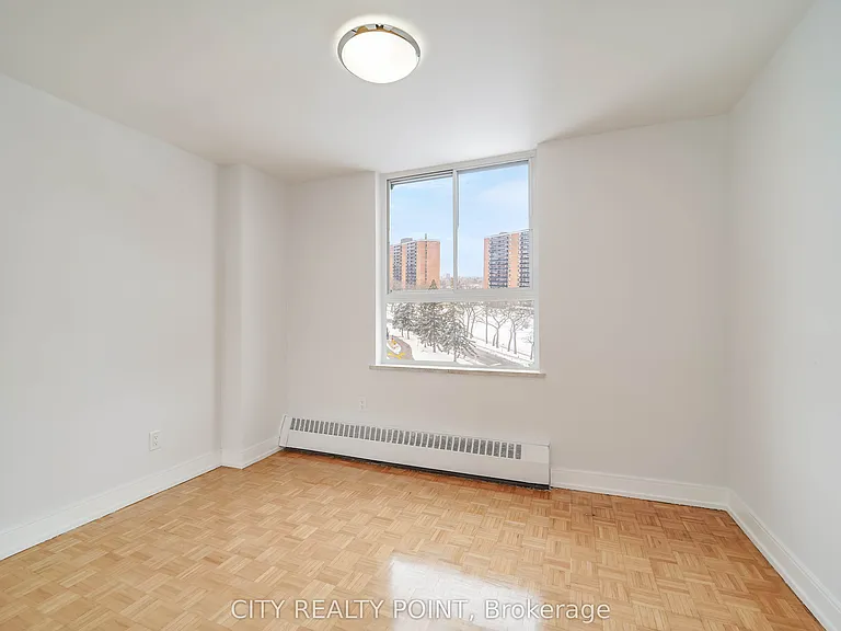 6200 Bathurst St #410 — Photo 20