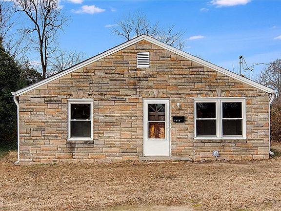 2nd image of 609 Sykes Ave