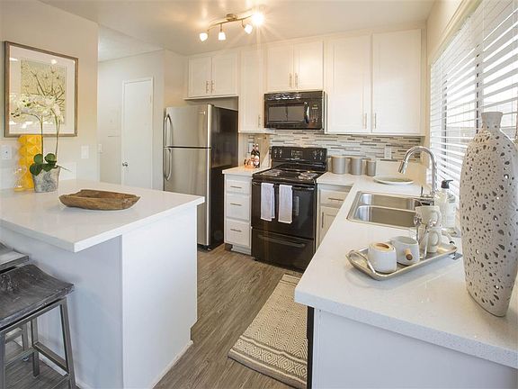 Large, Open Kitchens