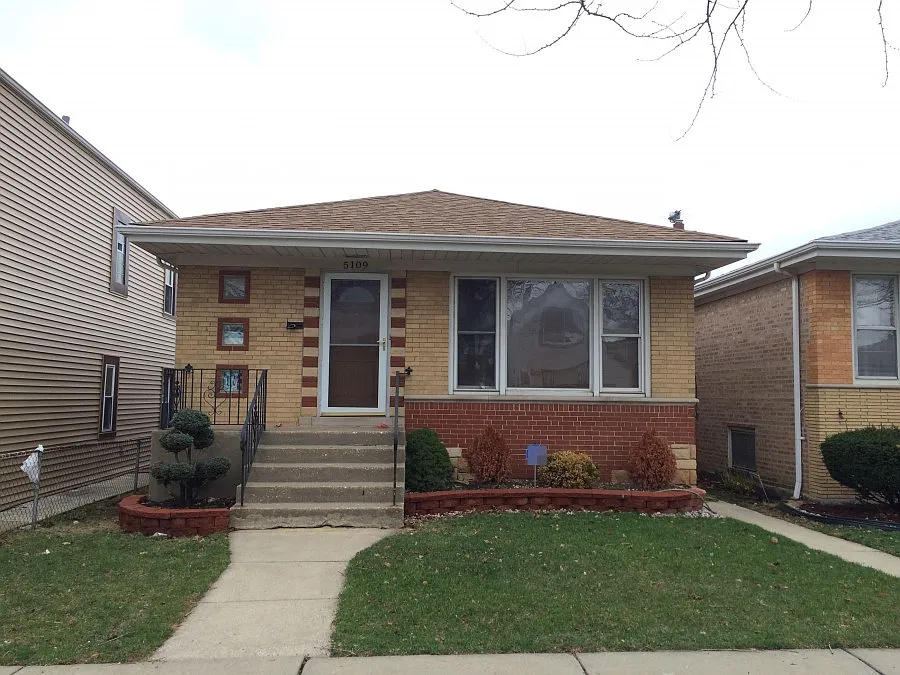 5109 S Lorel Ave photo 1
