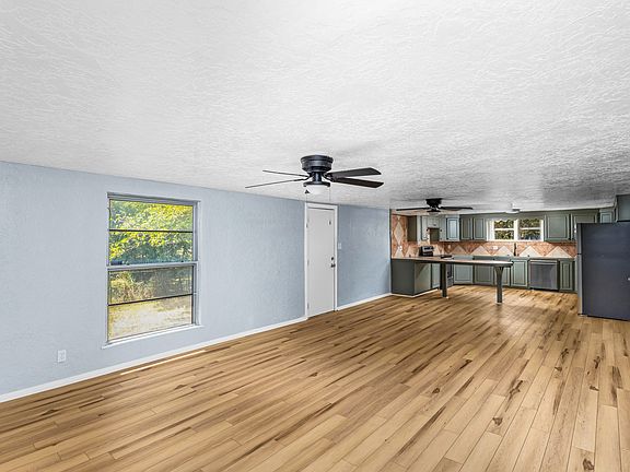 5th image of 2408 NW Ozmun Ave
