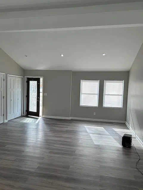 3 bed, 1500 sqft, $2,950 — Photo 2