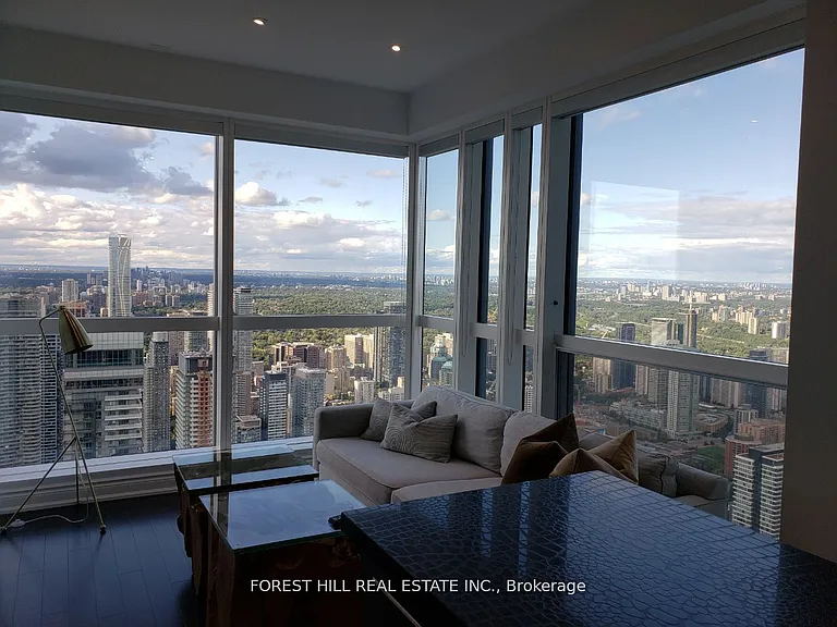 388 Yonge St #7401 — Photo 8