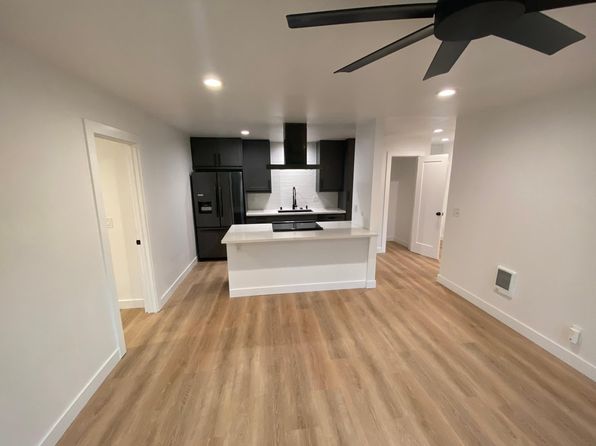 1645 Emerald St APT 2V