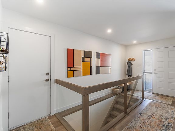 5th image of 213 Oeming Rd NW